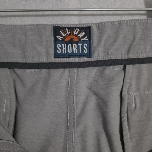 Faherty Mens Ice Grey 9" All Day Shorts 1.0 MSC0012 Size 36 - Picture 3 of 11
